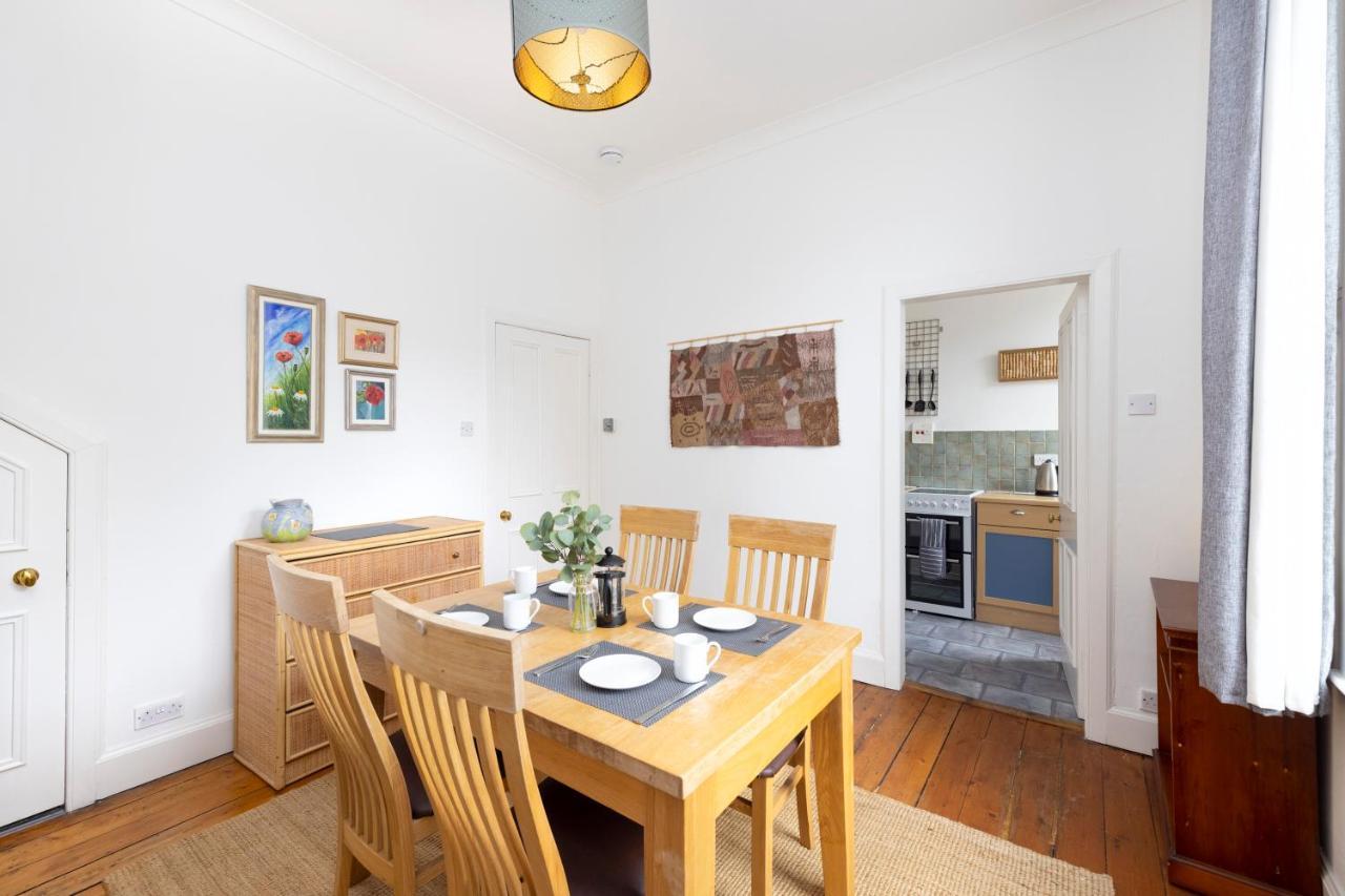 Joivy Cosy Flat In The Heart Of Edinburgh Apartment Exterior photo