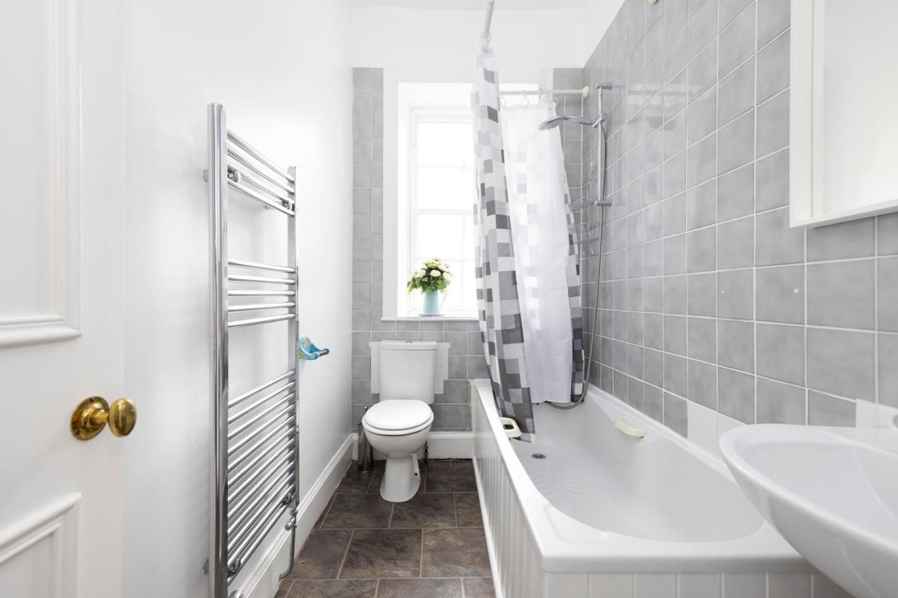 Joivy Cosy Flat In The Heart Of Edinburgh Apartment Exterior photo